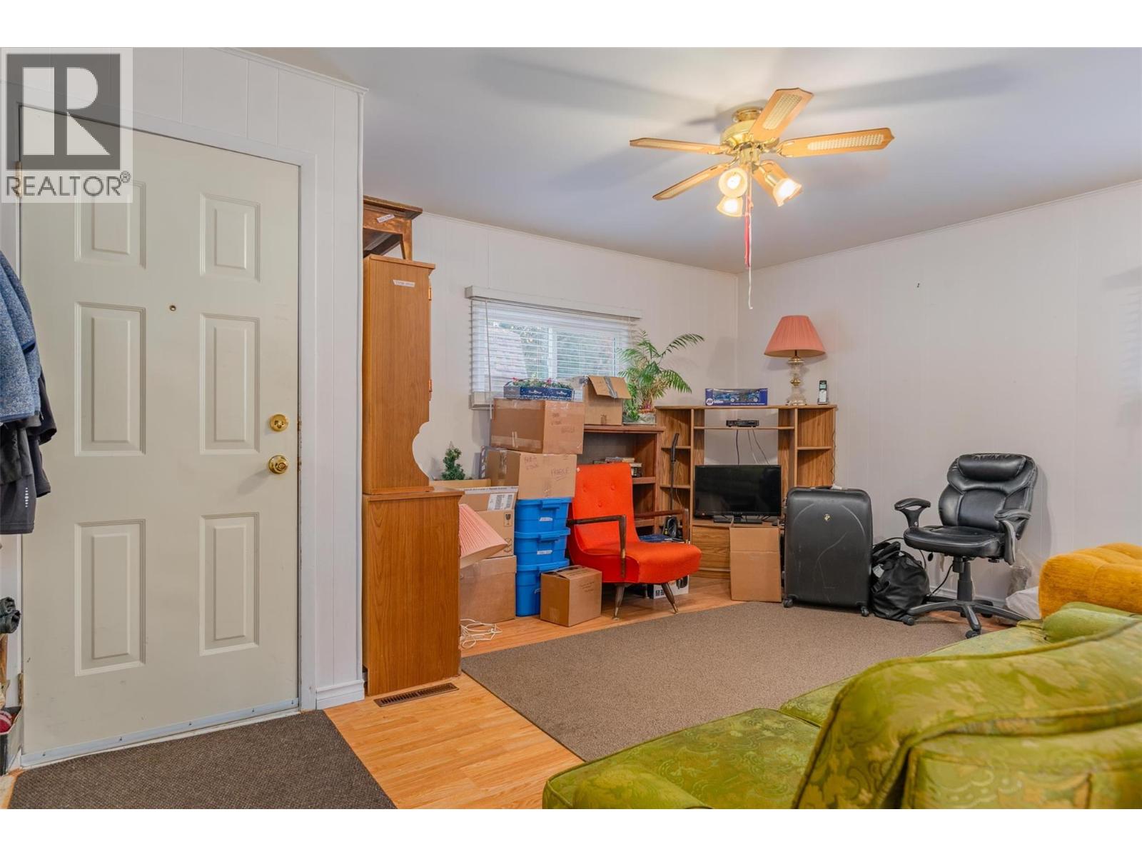 720 11th Avenue, Montrose, British Columbia  V0G 1P0 - Photo 15 - 10367429