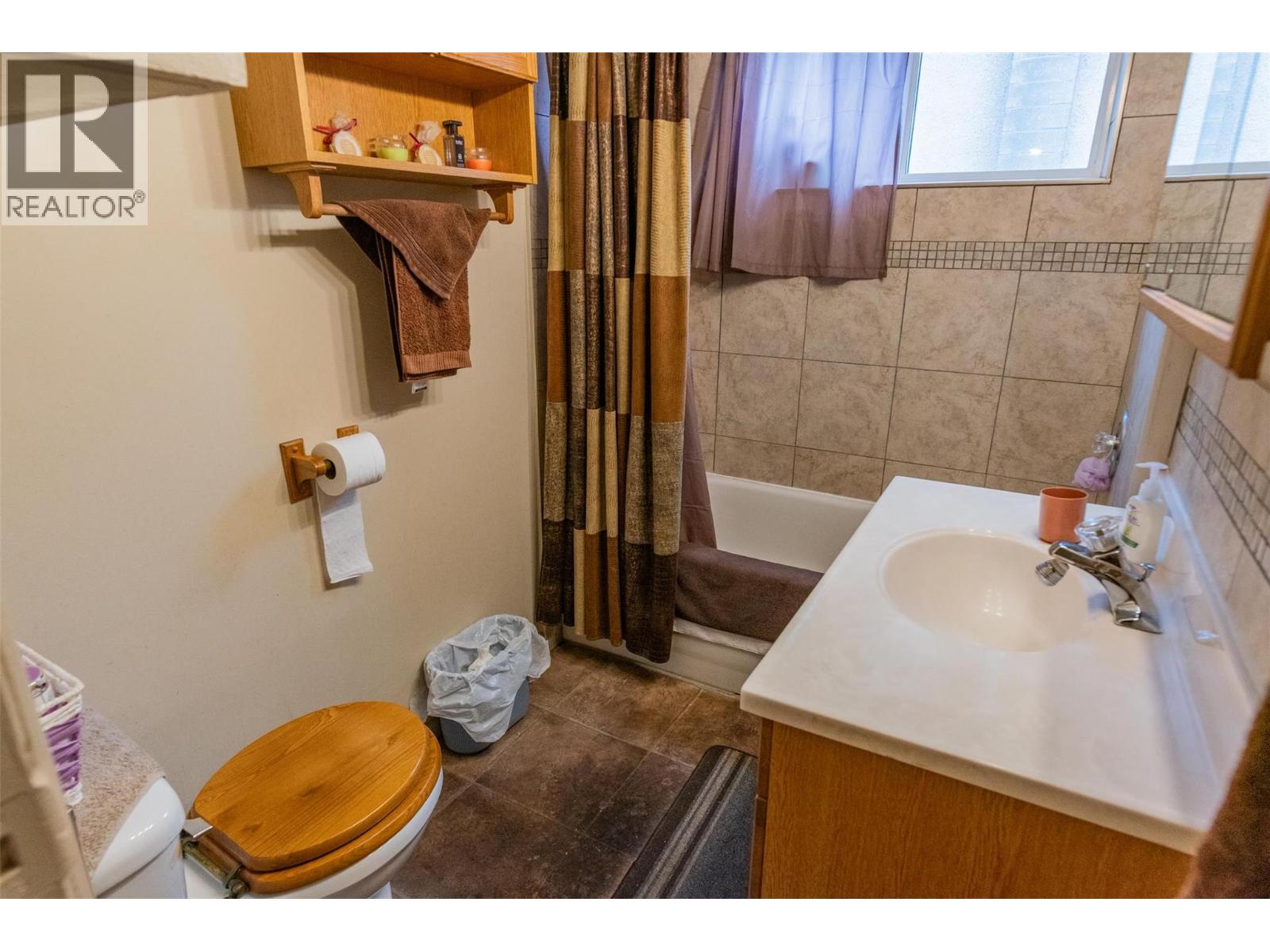 720 11th Avenue, Montrose, British Columbia  V0G 1P0 - Photo 19 - 10367429