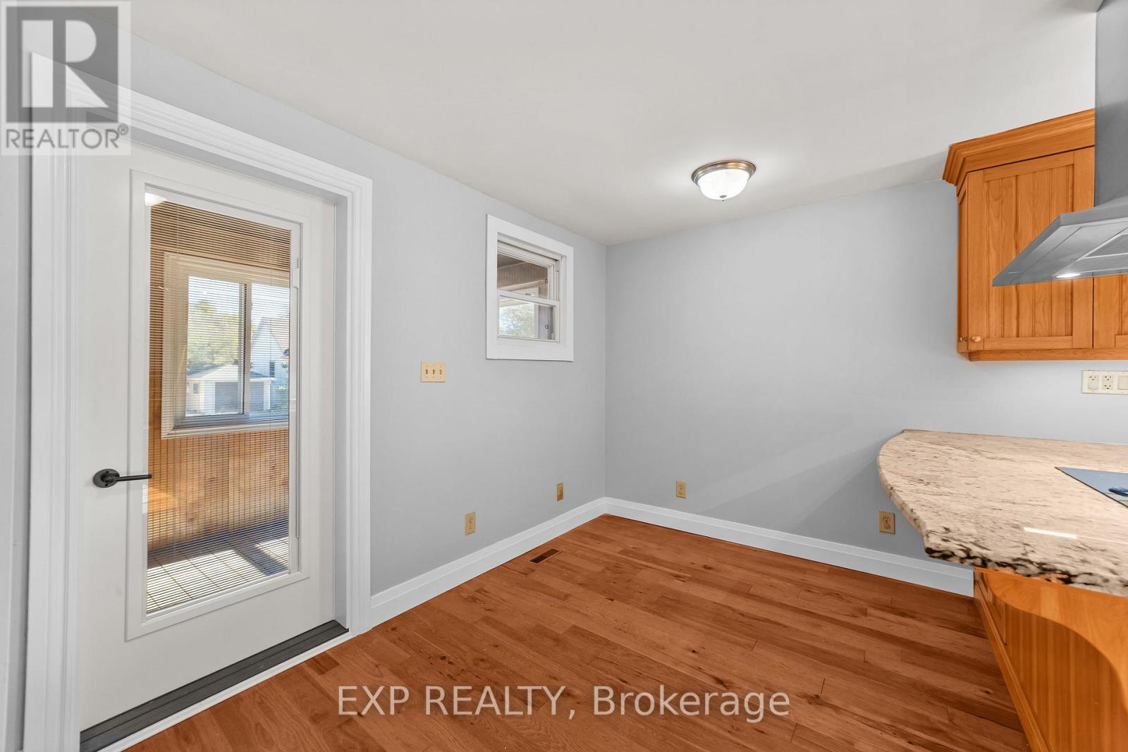 29 Tennyson Street, London East, Ontario  N5Z 2K6 - Photo 6 - X12504980