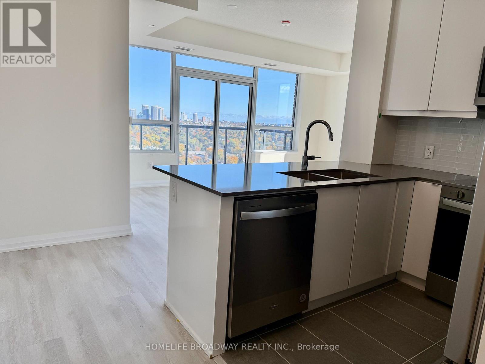 #1907 - 3260 Sheppard Avenue E, Toronto, Ontario  M1T 3K3 - Photo 4 - E12497818