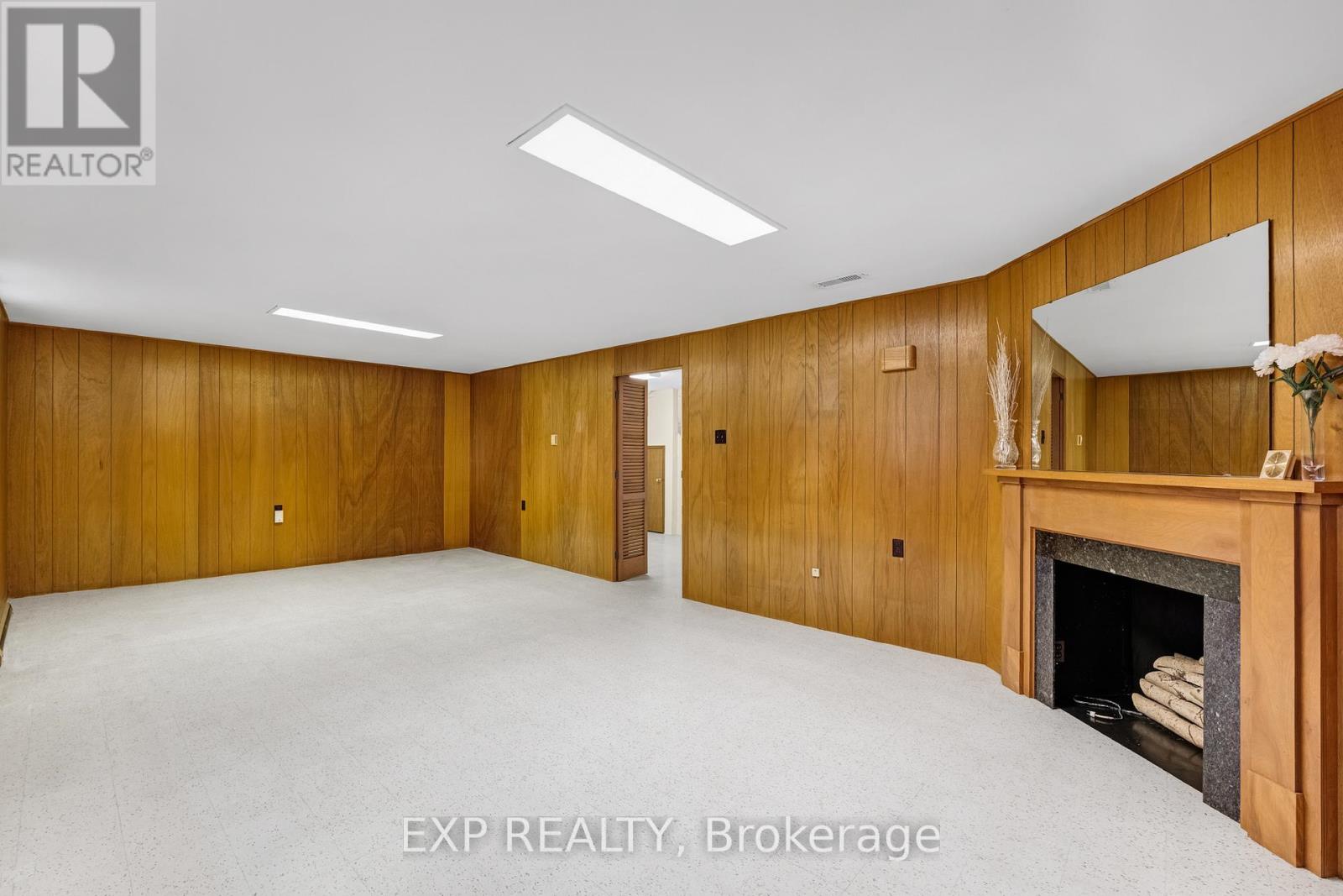 28 Aviemore Drive, Toronto, Ontario  M9L 2L5 - Photo 36 - W12496228