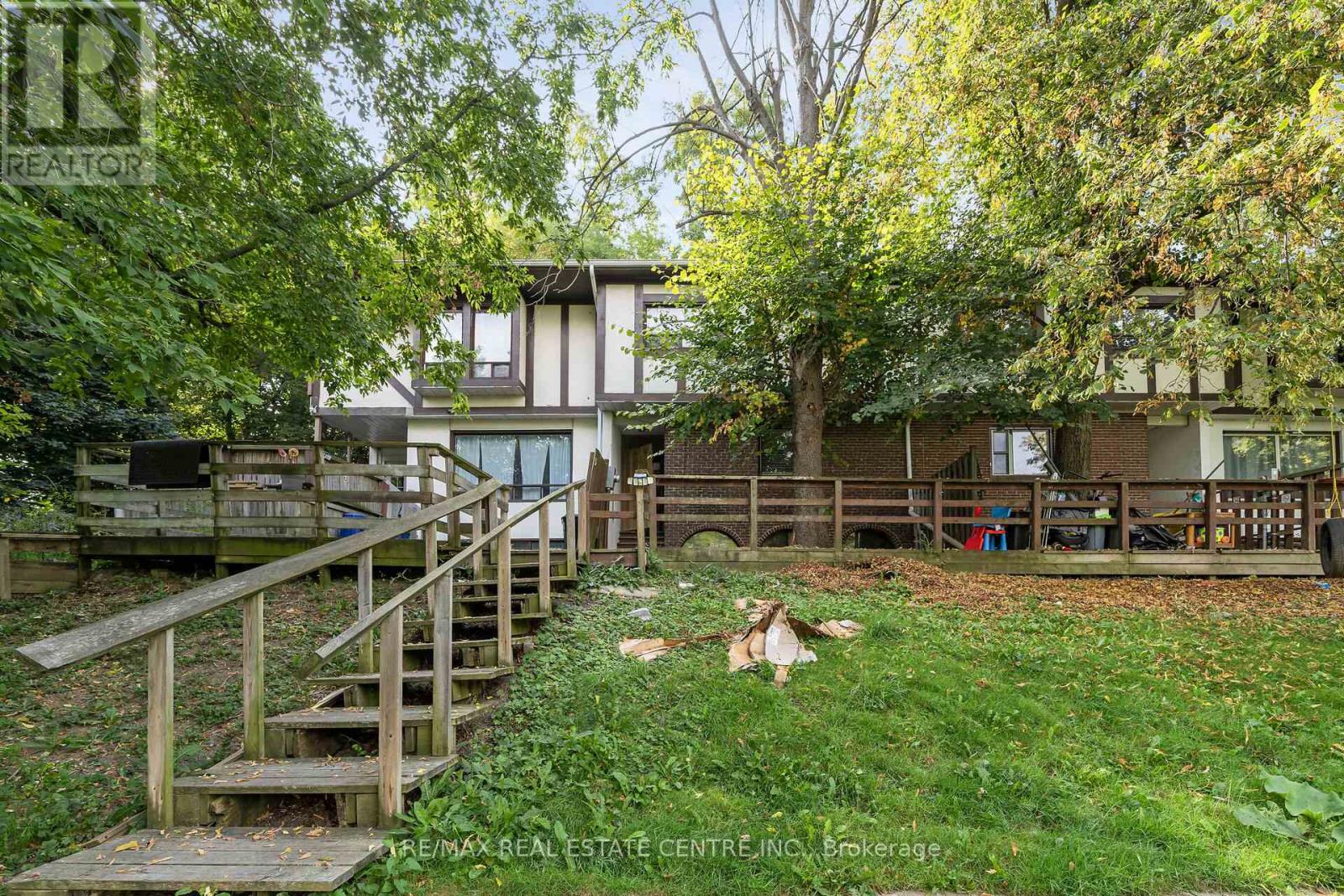 28 ADAMSON STREET S, Halton Hills, Ontario