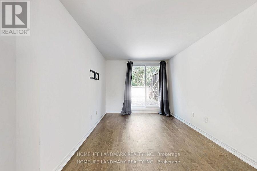 19 English Garden Way, Toronto, Ontario  M2M 4M4 - Photo 15 - C12411005