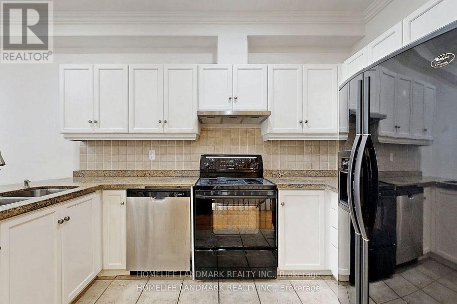 19 English Garden Way, Toronto, Ontario  M2M 4M4 - Photo 8 - C12411005