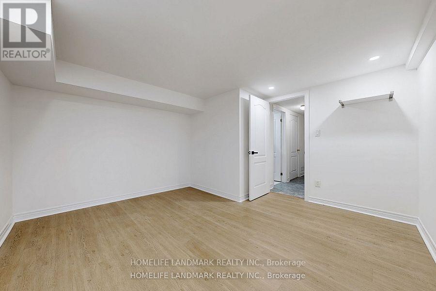 19 English Garden Way, Toronto, Ontario  M2M 4M4 - Photo 29 - C12411005