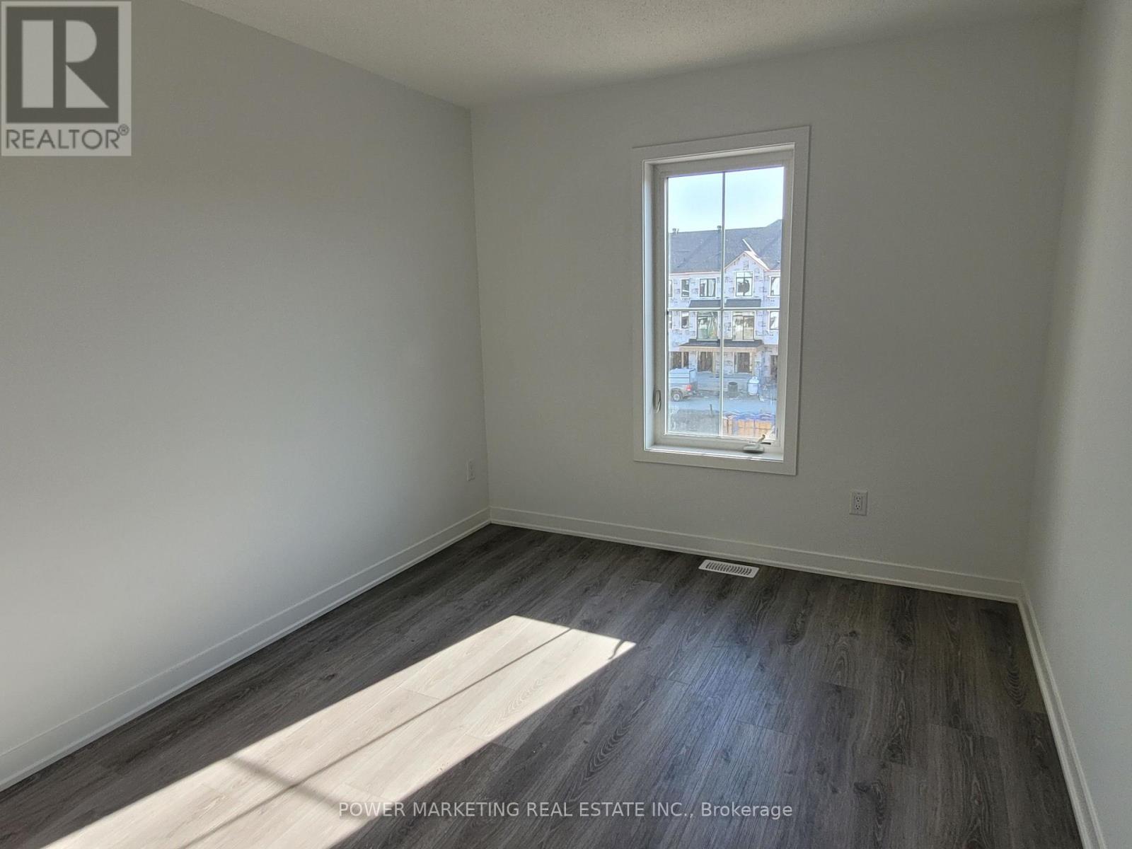 903 Nova Private, Ottawa, Ontario  K2J 7B3 - Photo 10 - X12505142