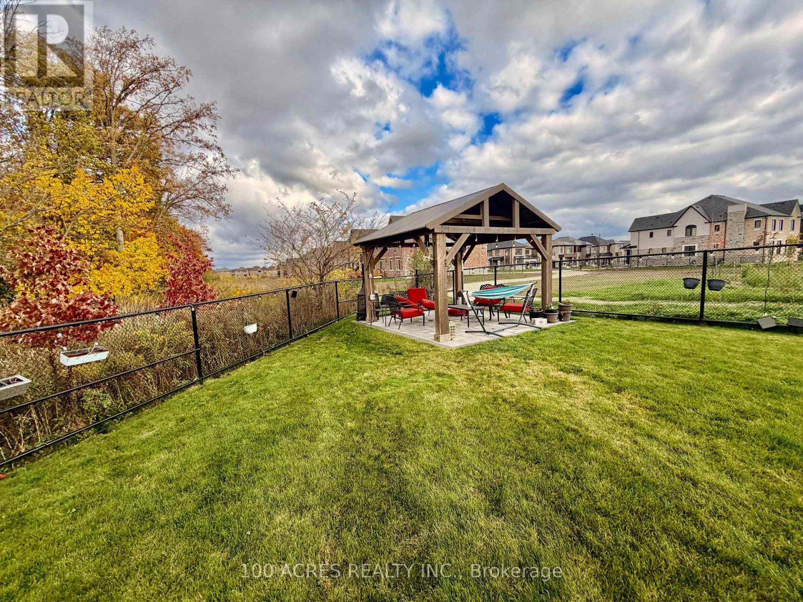 63 Eberly Woods Drive, Caledon, Ontario  L7C 4J3 - Photo 12 - W12504900