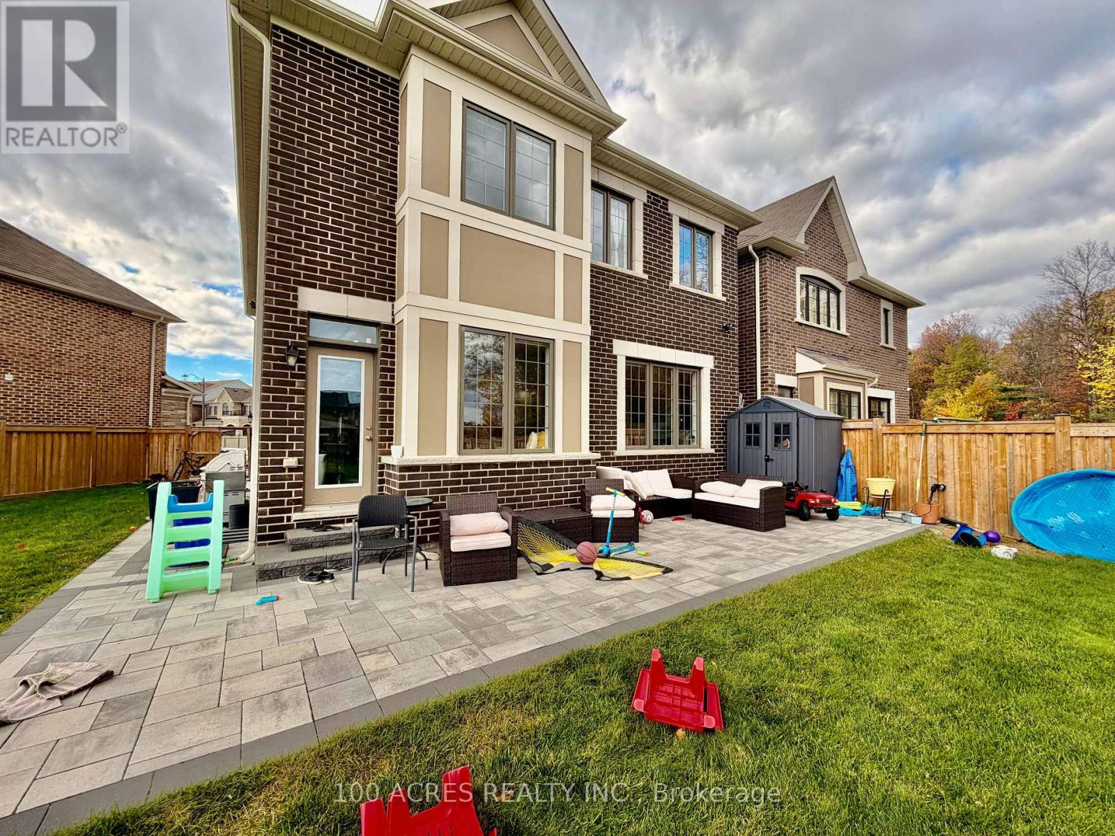 63 Eberly Woods Drive, Caledon, Ontario  L7C 4J3 - Photo 14 - W12504900