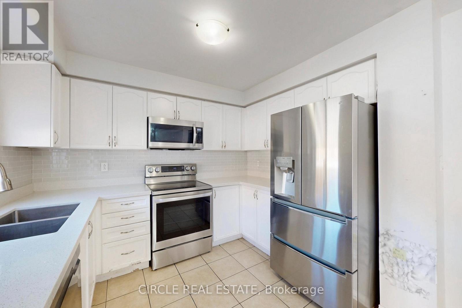 44 Conklin Drive, Brampton, Ontario  L7A 3P5 - Photo 15 - W12432639