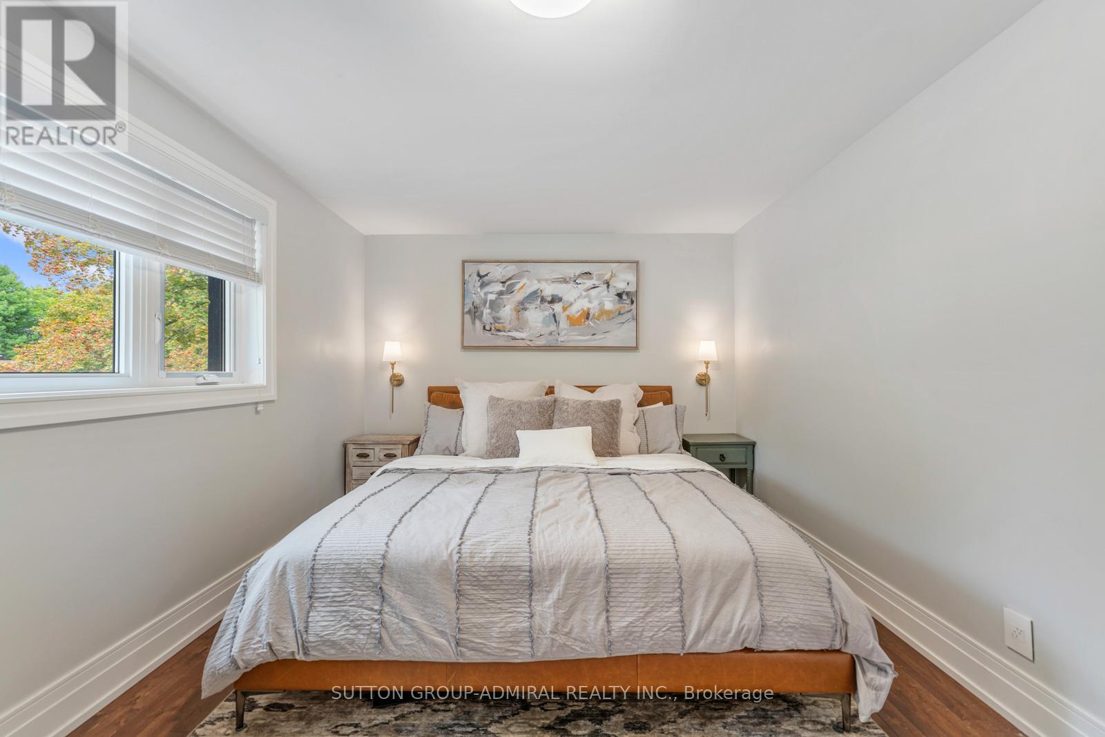 41 Waterford Drive, Toronto, Ontario  M9R 2N5 - Photo 11 - W12504918