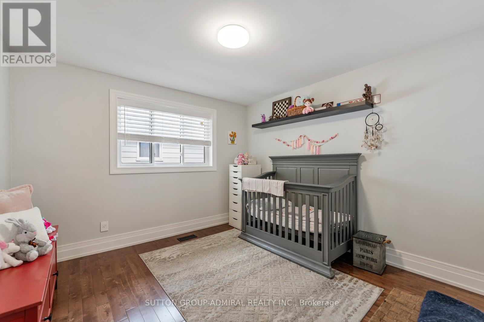 41 Waterford Drive, Toronto, Ontario  M9R 2N5 - Photo 13 - W12504918