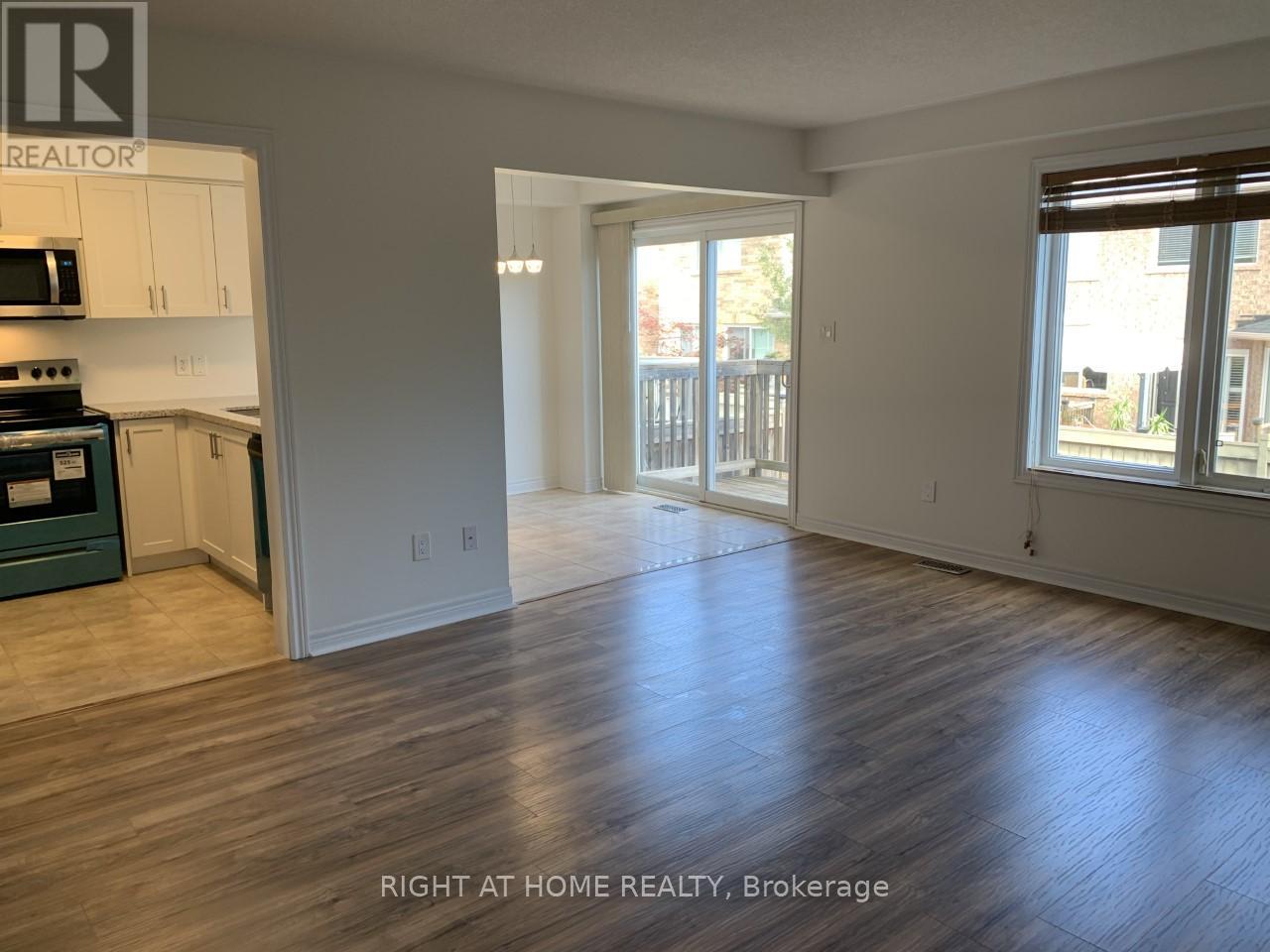 3083 Highbourne Crescent, Oakville, Ontario  L6M 5H1 - Photo 8 - W12504930