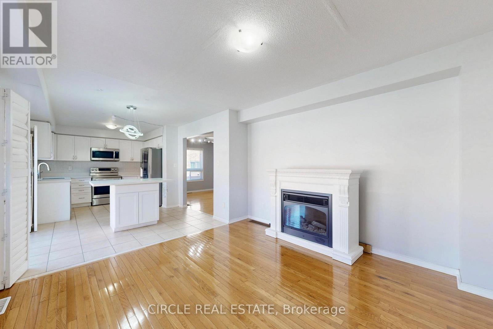 44 Conklin Drive, Brampton, Ontario  L7A 3P5 - Photo 12 - W12432639