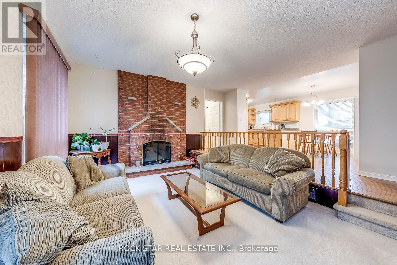 14 Cairnmore Court, Brampton, Ontario  L6Z 1T6 - Photo 12 - W12504934