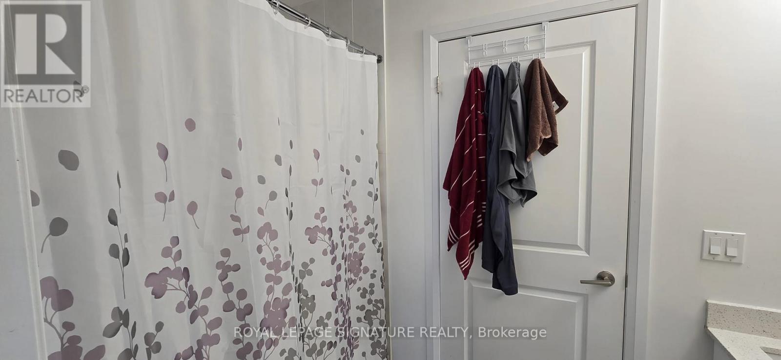 403 - 75 Eglinton Avenue W, Mississauga, Ontario  L5R 0E5 - Photo 12 - W12504938