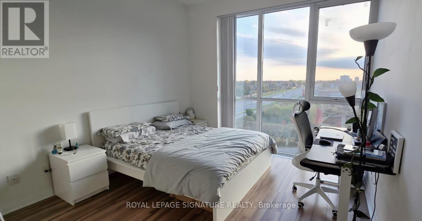 403 - 75 Eglinton Avenue W, Mississauga, Ontario  L5R 0E5 - Photo 7 - W12504938