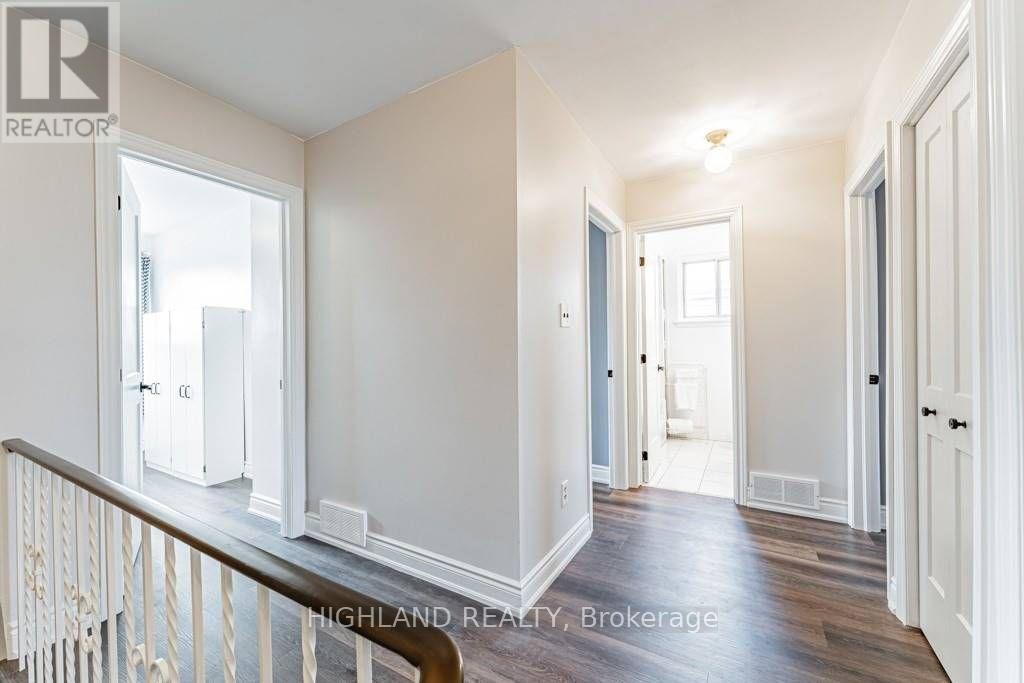 #upper - 626 Abana Road, Mississauga, Ontario  L5A 1H4 - Photo 13 - W12504948