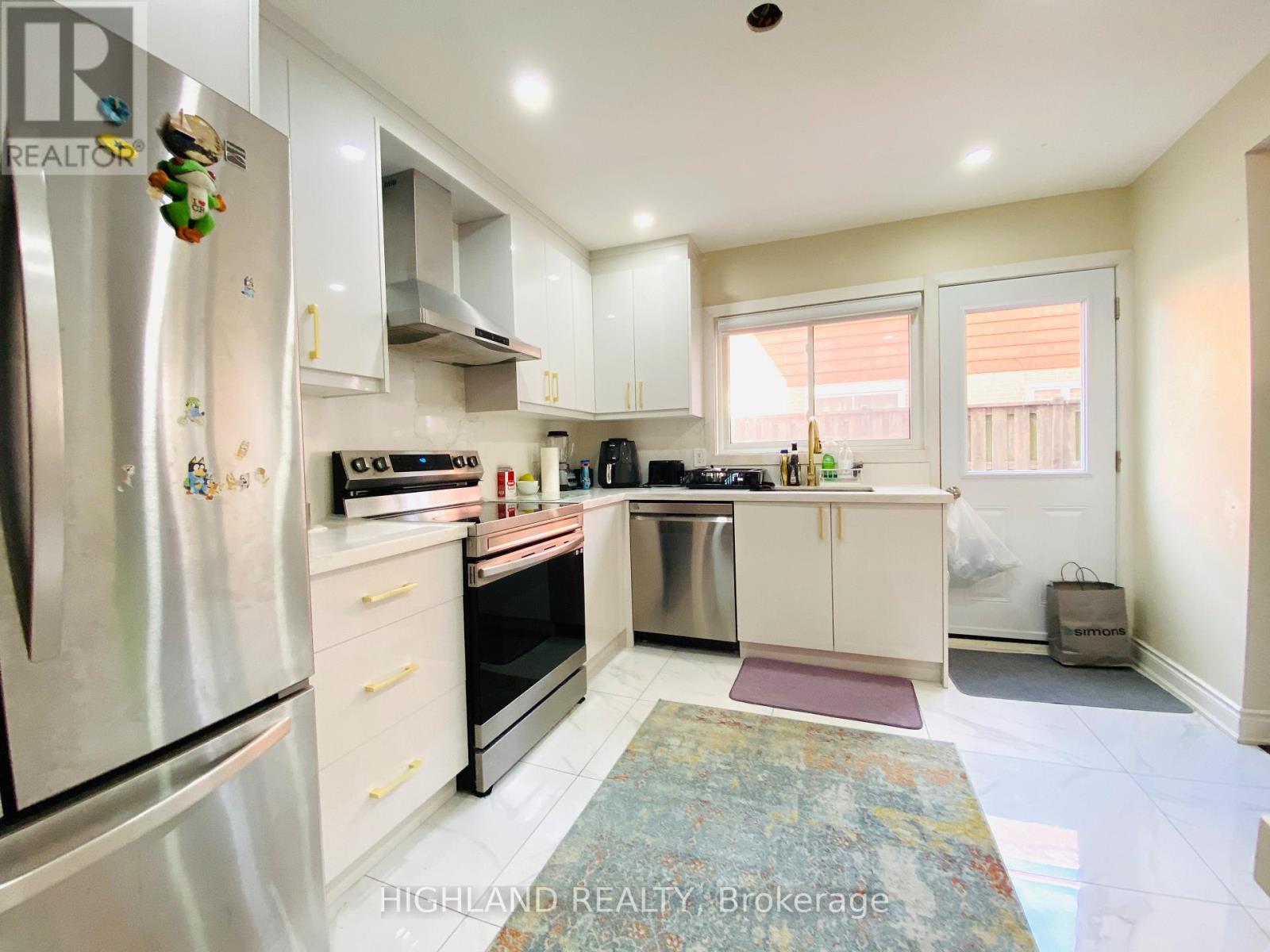 #upper - 626 Abana Road, Mississauga, Ontario  L5A 1H4 - Photo 6 - W12504948