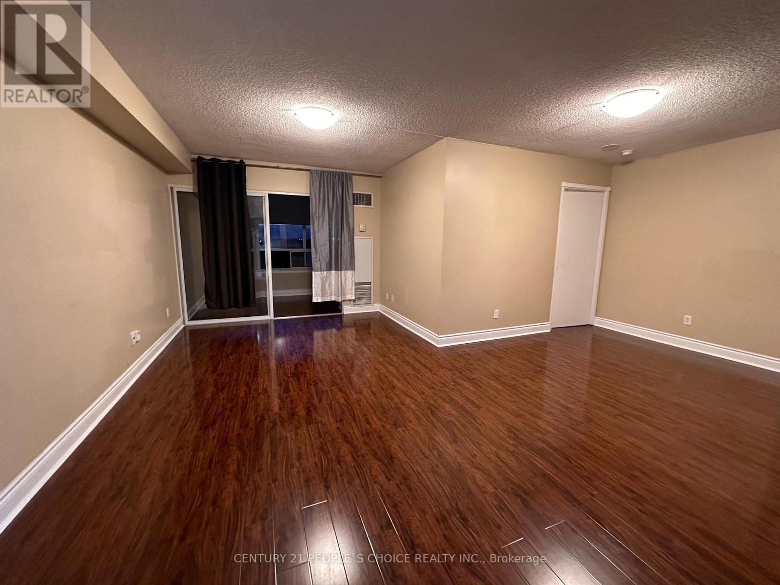 710 - 135 HILLCREST AVENUE, Mississauga, Ontario