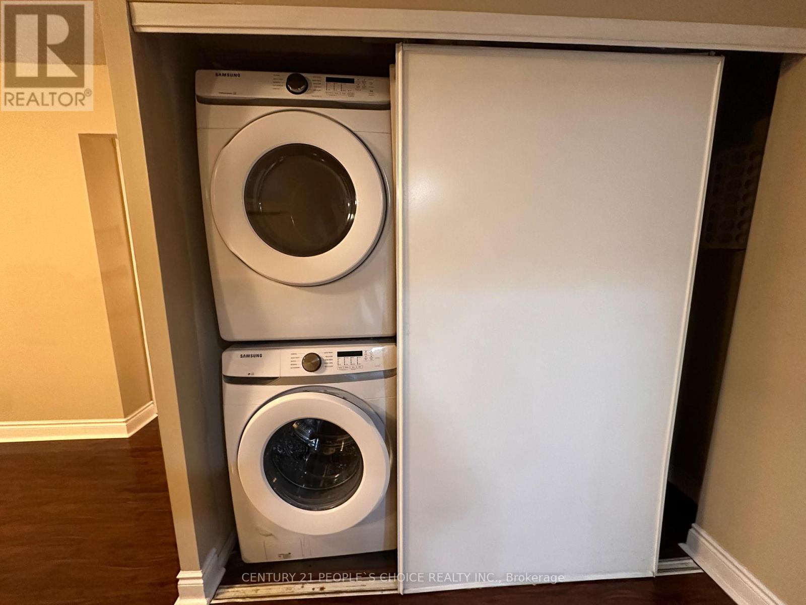 710 - 135 Hillcrest Avenue, Mississauga, Ontario  L5B 4B1 - Photo 7 - W12447772