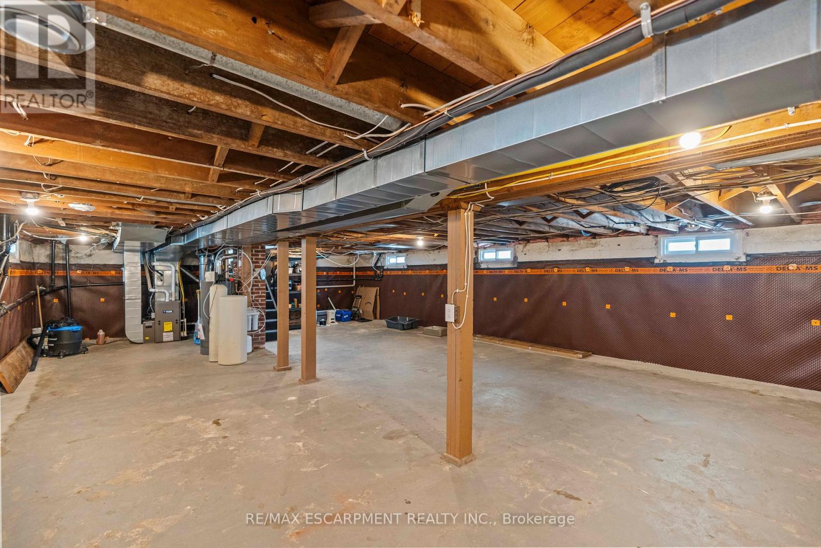 17 Davis Street W, Norfolk, Ontario  N3Y 2R2 - Photo 27 - X12346536