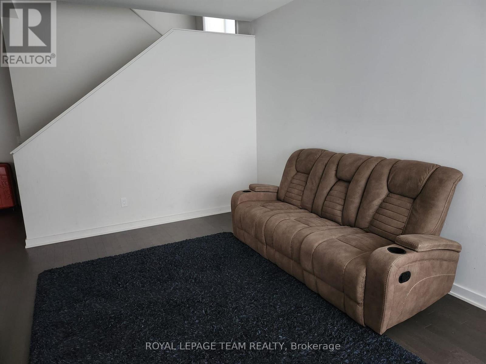 532 Tenor Ridge, Ottawa, Ontario  K4M 0P9 - Photo 7 - X12503316