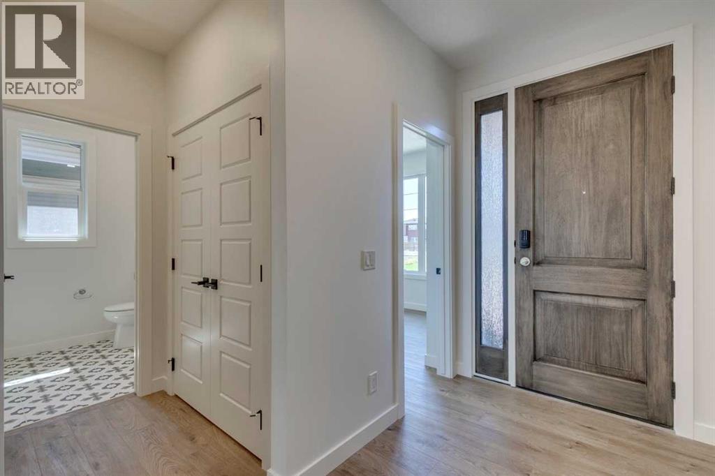 56 Dawson Wharf Mount, Chestermere, Alberta  T1X 2X5 - Photo 2 - A2264717