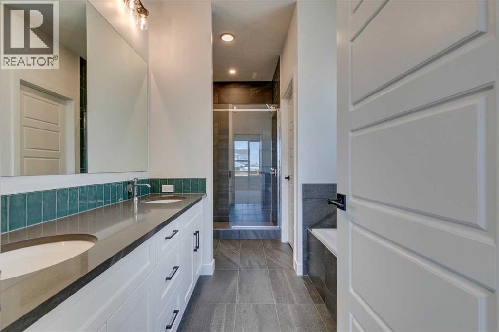 56 Dawson Wharf Mount, Chestermere, Alberta  T1X 2X5 - Photo 25 - A2264717