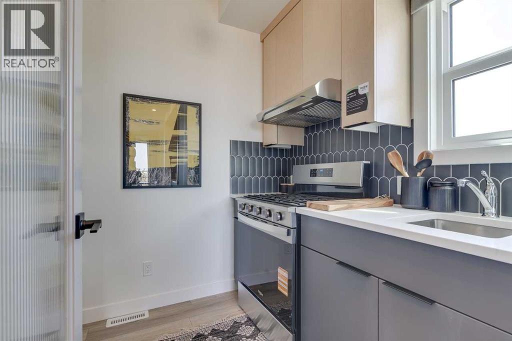 106 Bridgeport Landing, Chestermere, Alberta  T1X 3E3 - Photo 9 - A2266056