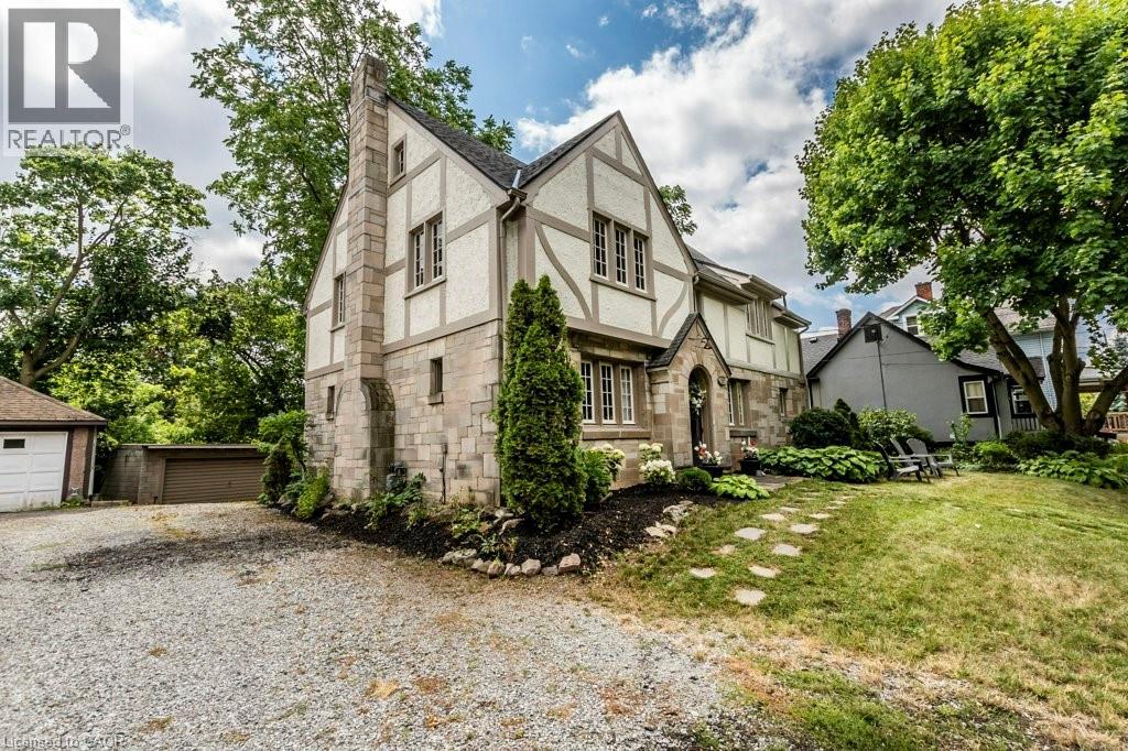 Property at 128 RIVER Road image 4