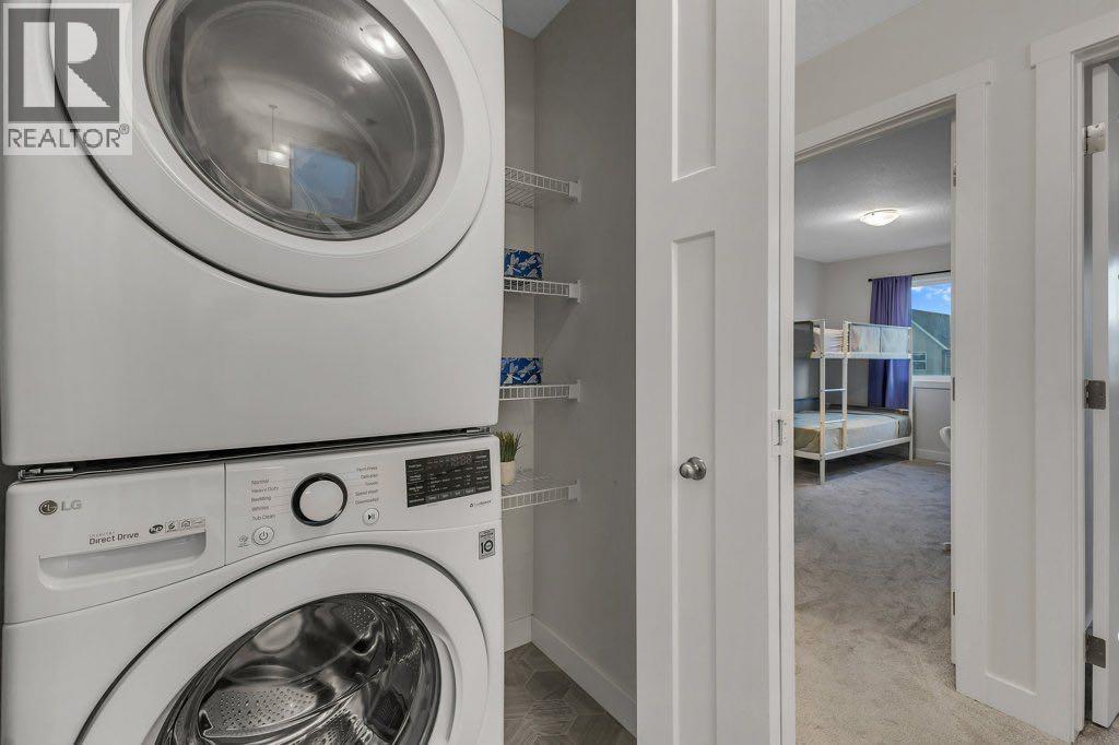 425 South Point Glen Sw, Airdrie, Alberta  T4B 4L1 - Photo 23 - A2259938