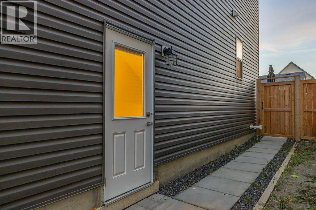 425 South Point Glen Sw, Airdrie, Alberta  T4B 4L1 - Photo 39 - A2259938