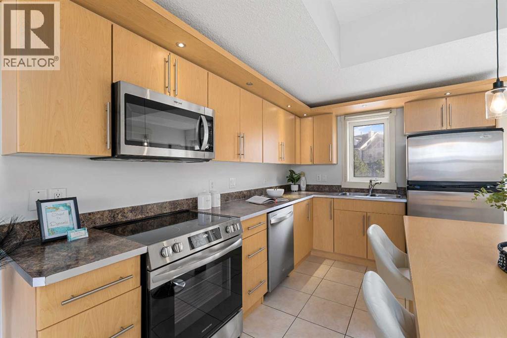 772 73 Street Sw, Calgary, Alberta  T2K 0P5 - Photo 12 - A2260970