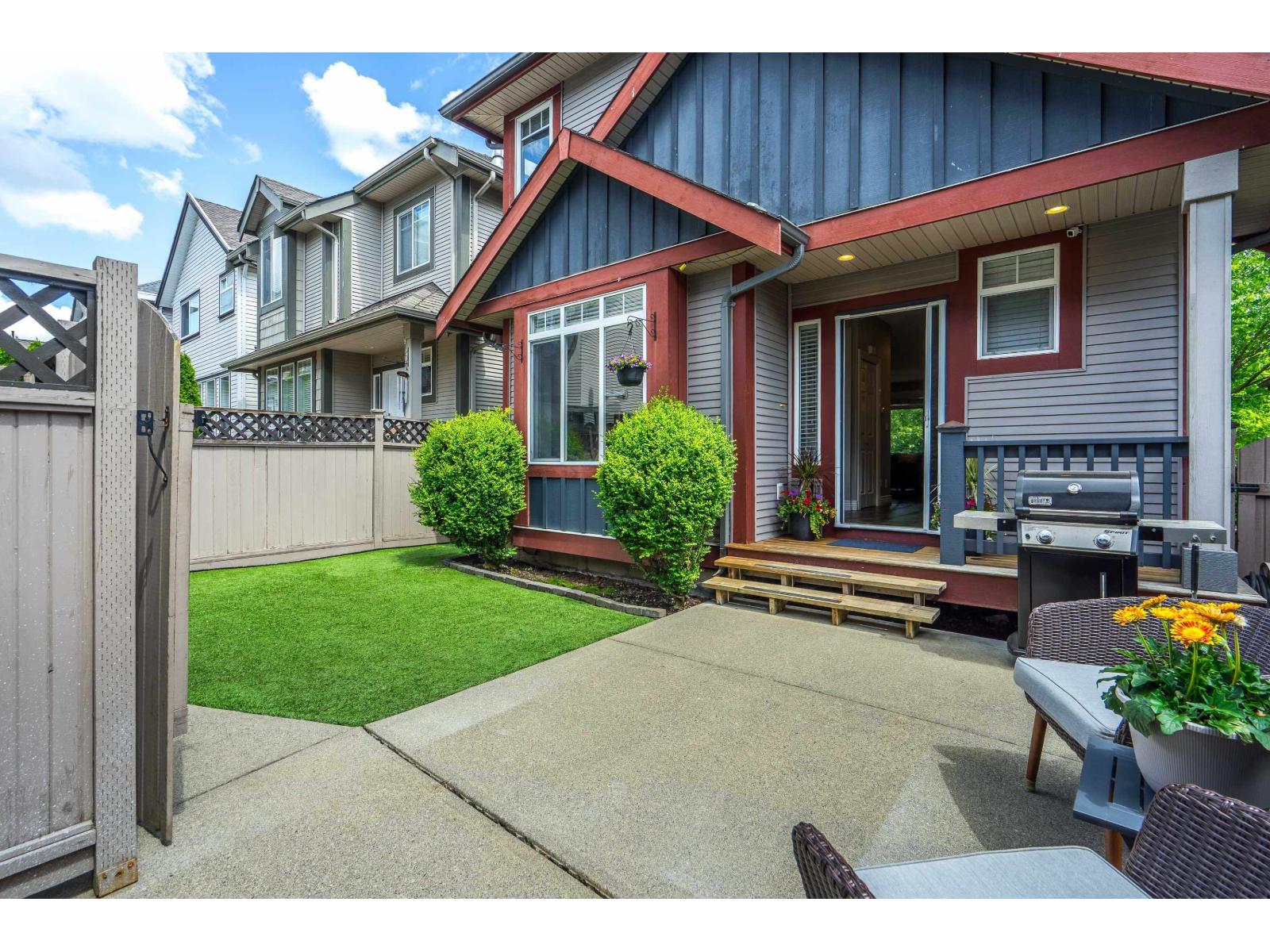 6668 195 STREET, Surrey, British Columbia