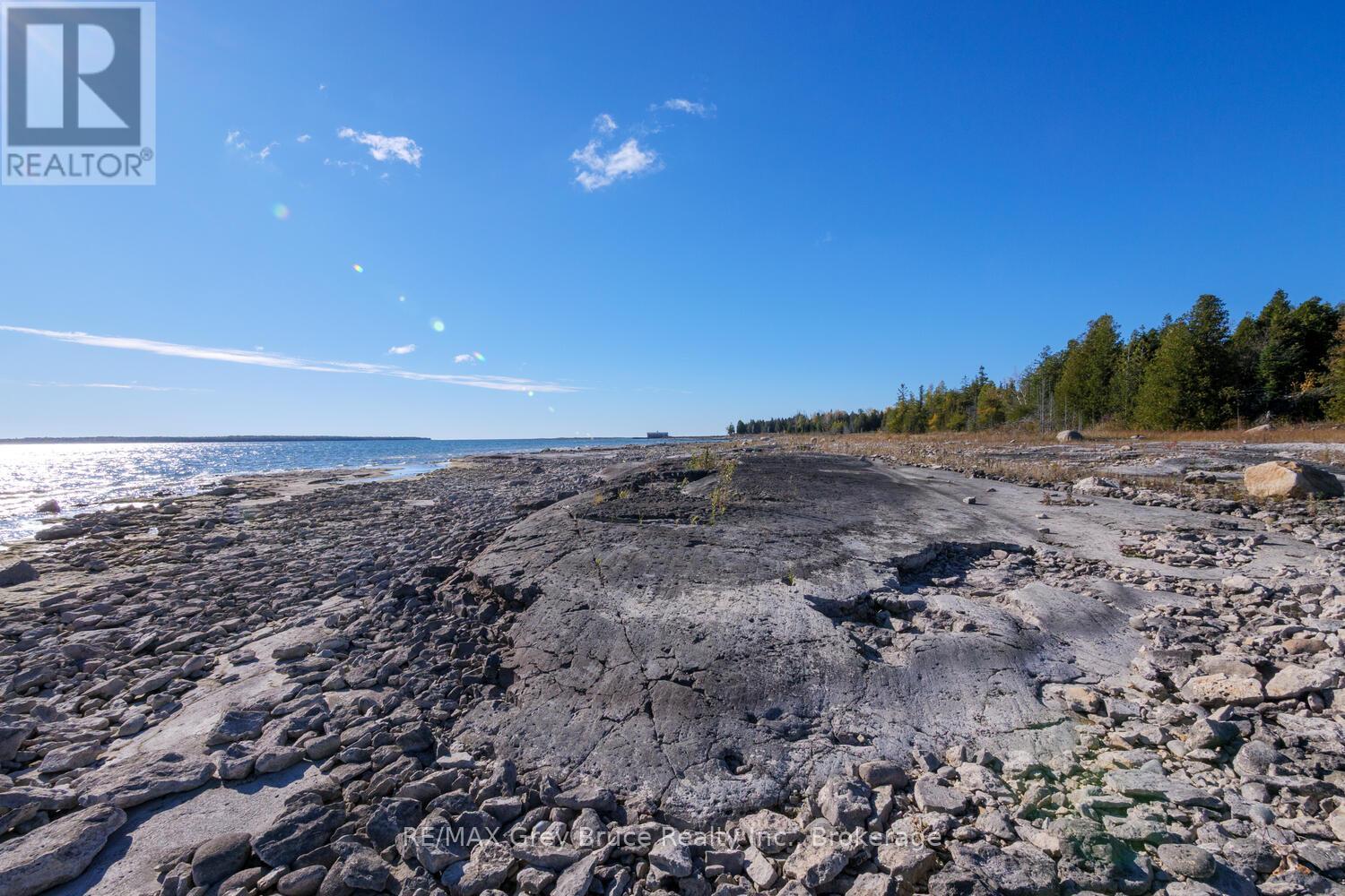 153 Mcdonough Lane, Northern Bruce Peninsula, Ontario  N0H 1Z0 - Photo 4 - X12504974