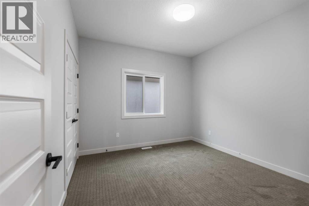 284 Savanna Drive Ne, Calgary, Alberta  T3J 5T3 - Photo 34 - A2267443