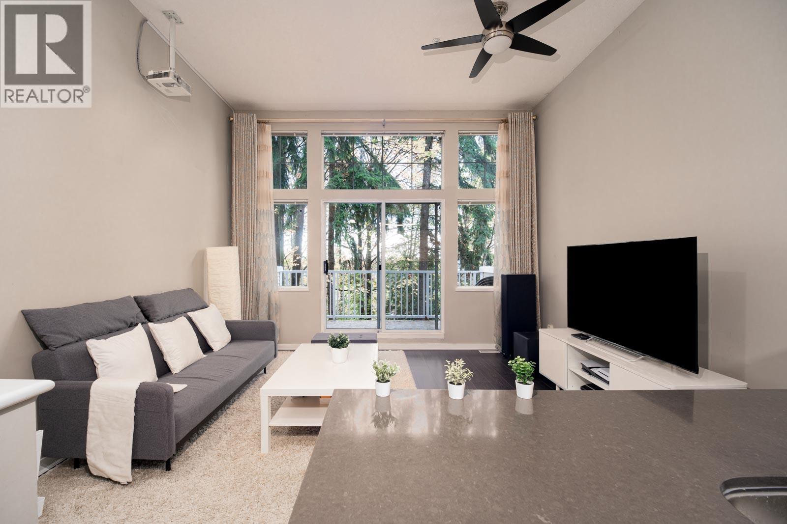 1 3586 RAINIER PLACE, Vancouver, British Columbia