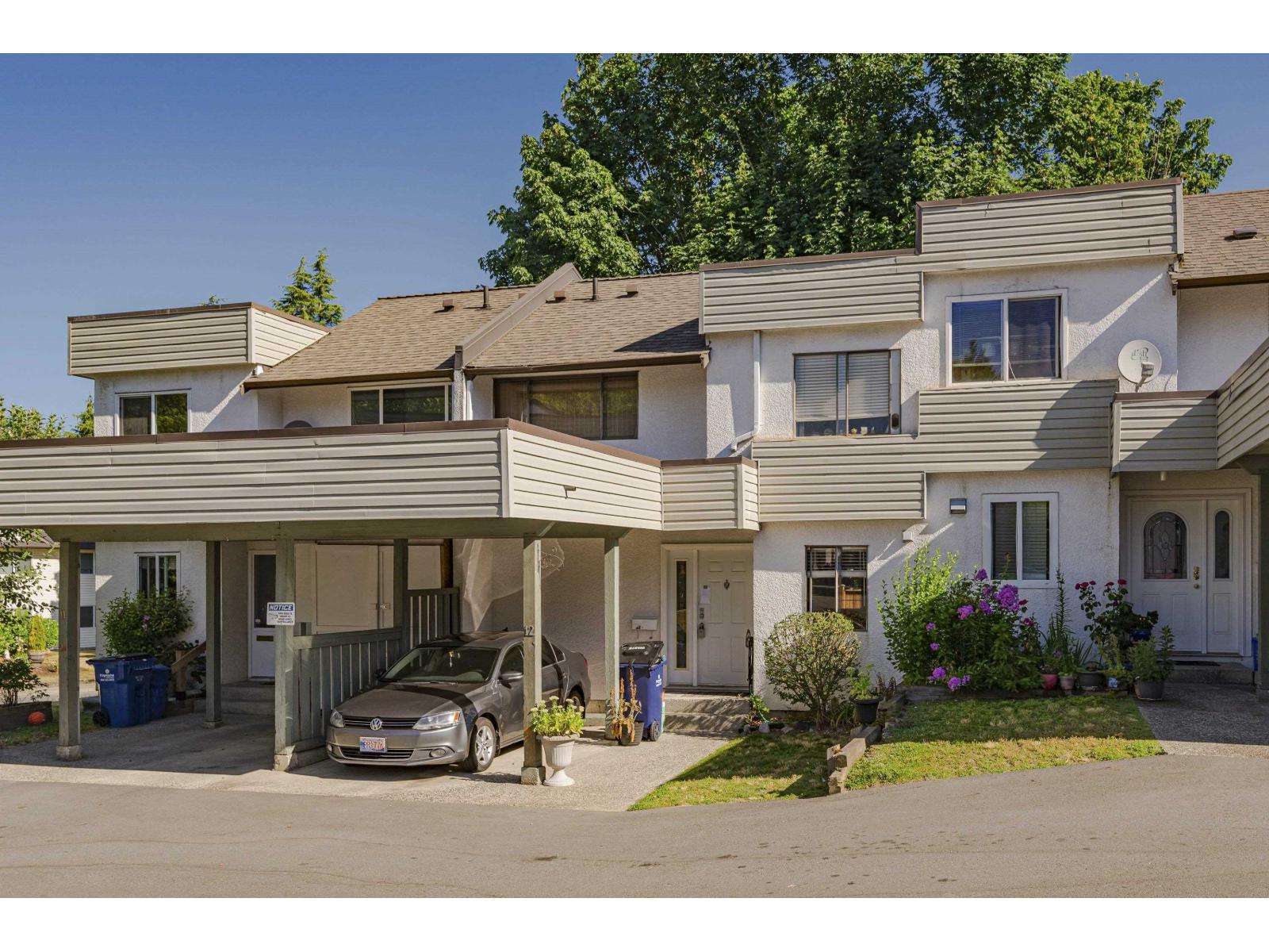 12 2830 W BOURQUIN CRESCENT, Abbotsford, British Columbia