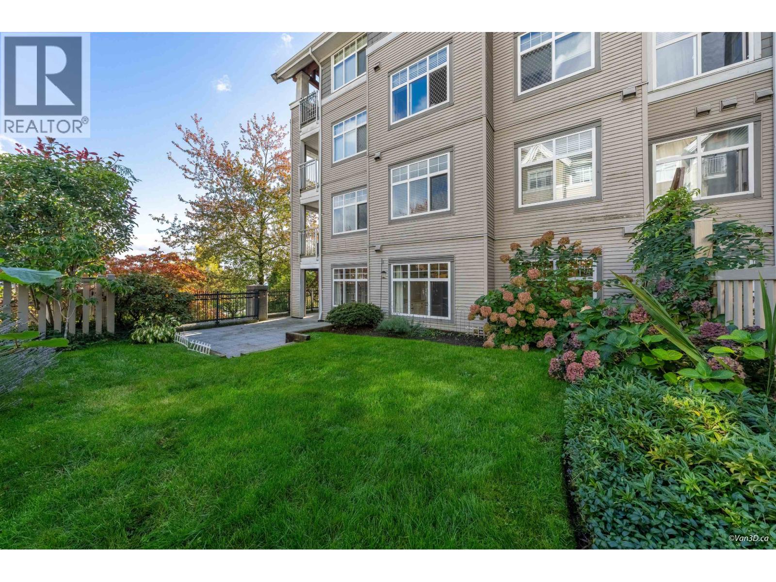 111 1432 PARKWAY BOULEVARD, Coquitlam, British Columbia