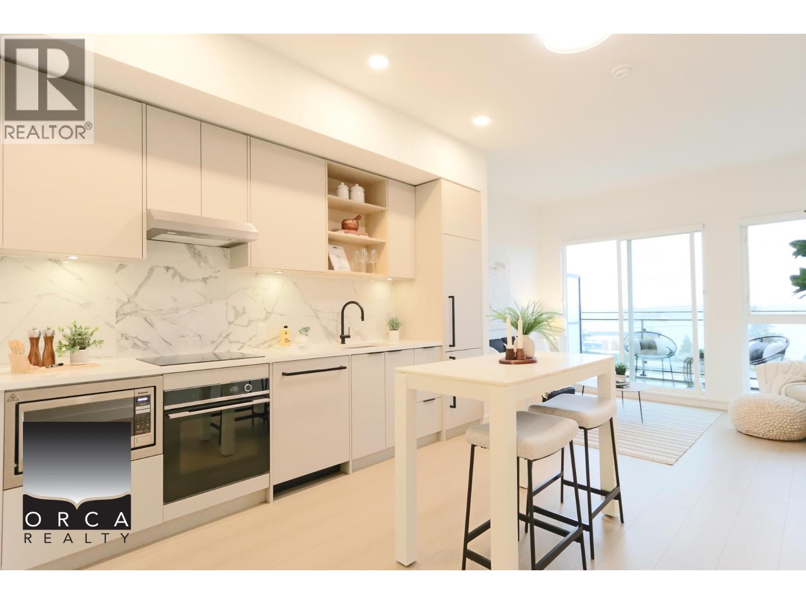 505 422 E 3RD STREET, North Vancouver, British Columbia