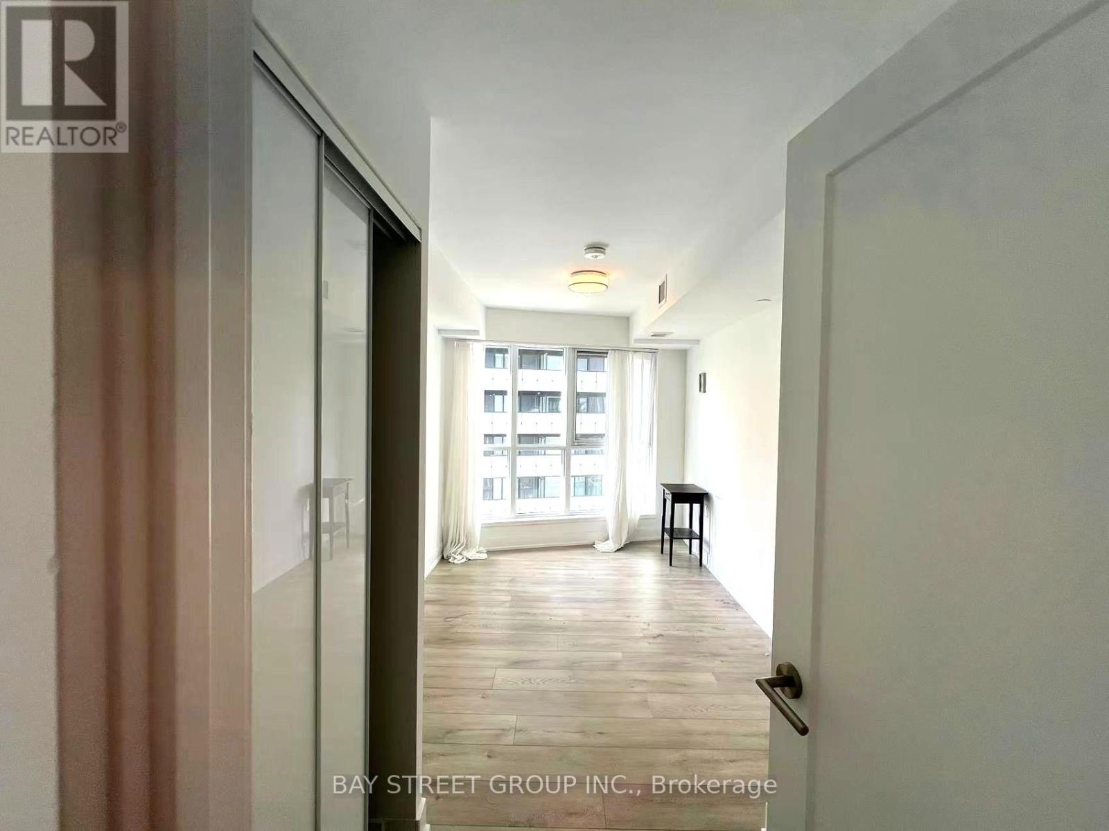 822 - 585 Bloor Street, Toronto, Ontario  M4W 0B3 - Photo 3 - C12462542