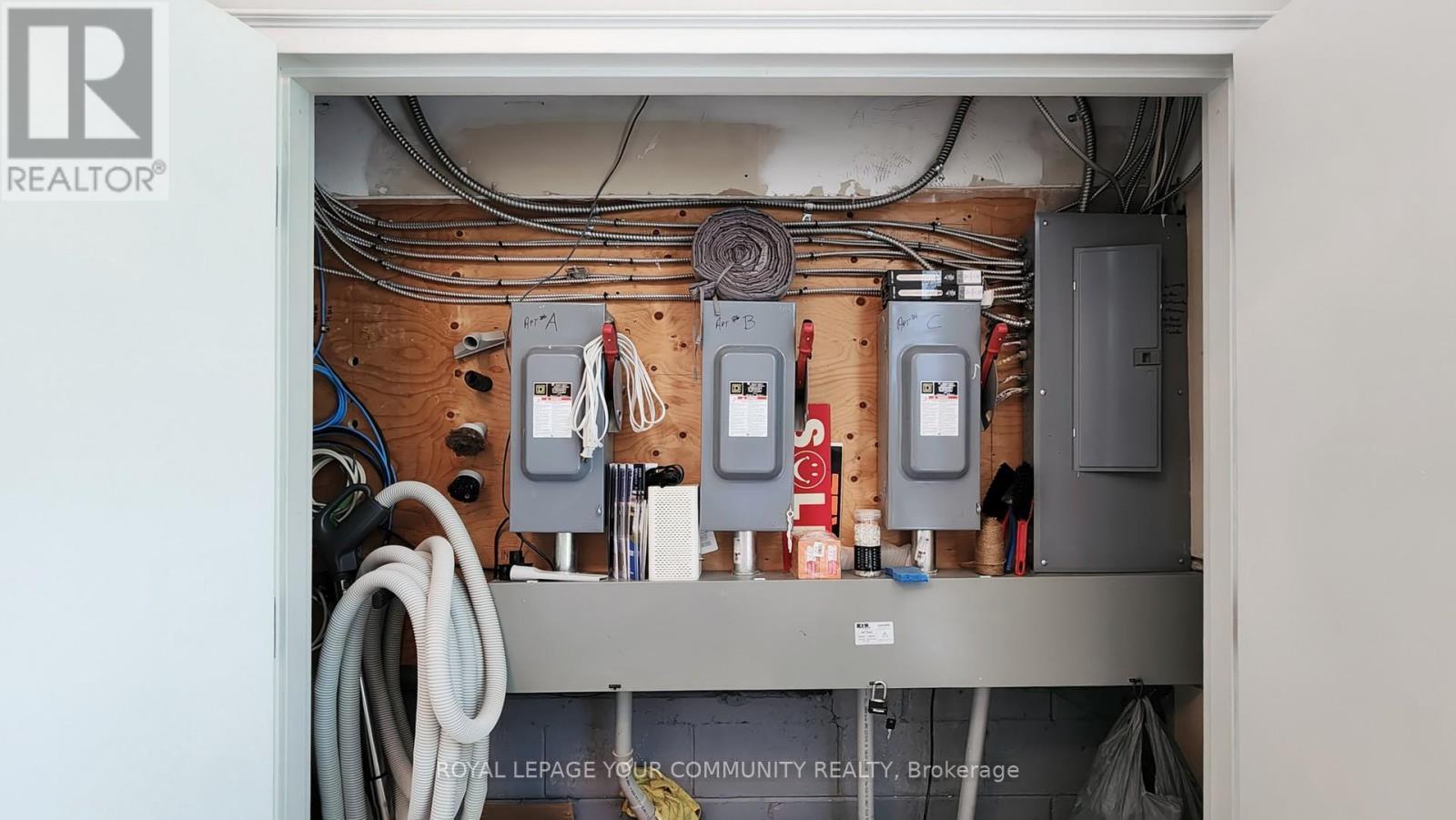 42 Somerville Street, Whitchurch-Stouffville, Ontario  L4A 1G6 - Photo 41 - N12437375