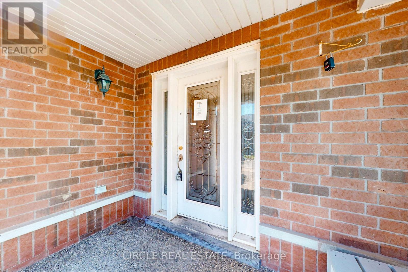 44 Conklin Drive, Brampton, Ontario  L7A 3P5 - Photo 4 - W12432639