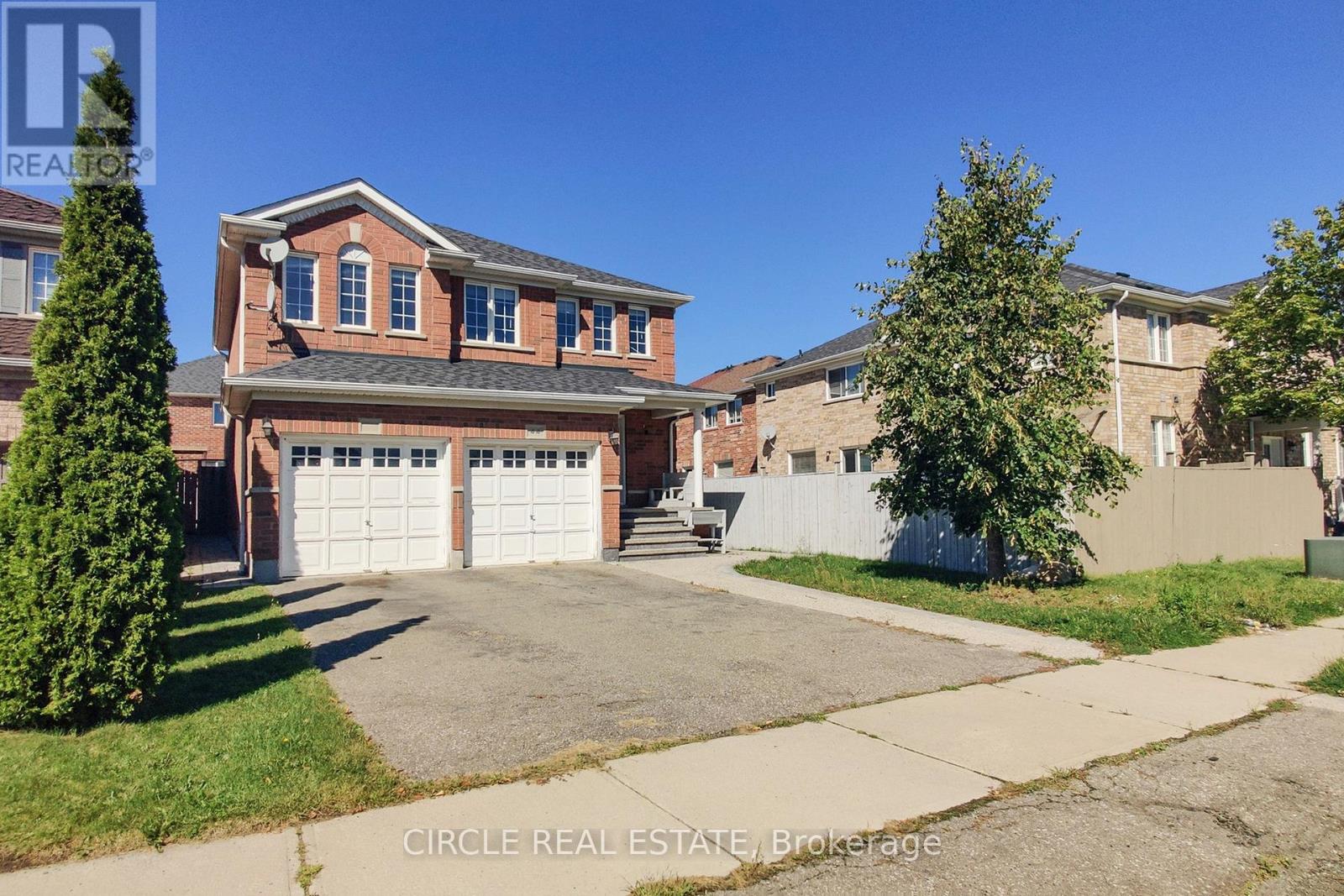 44 Conklin Drive, Brampton, Ontario  L7A 3P5 - Photo 2 - W12432639