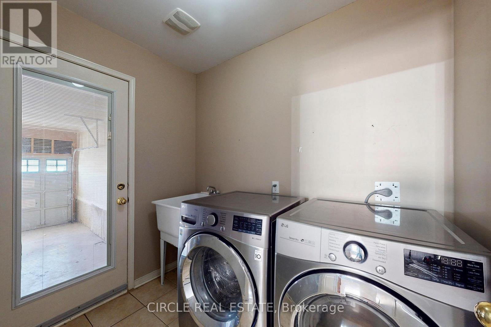 44 Conklin Drive, Brampton, Ontario  L7A 3P5 - Photo 47 - W12432639