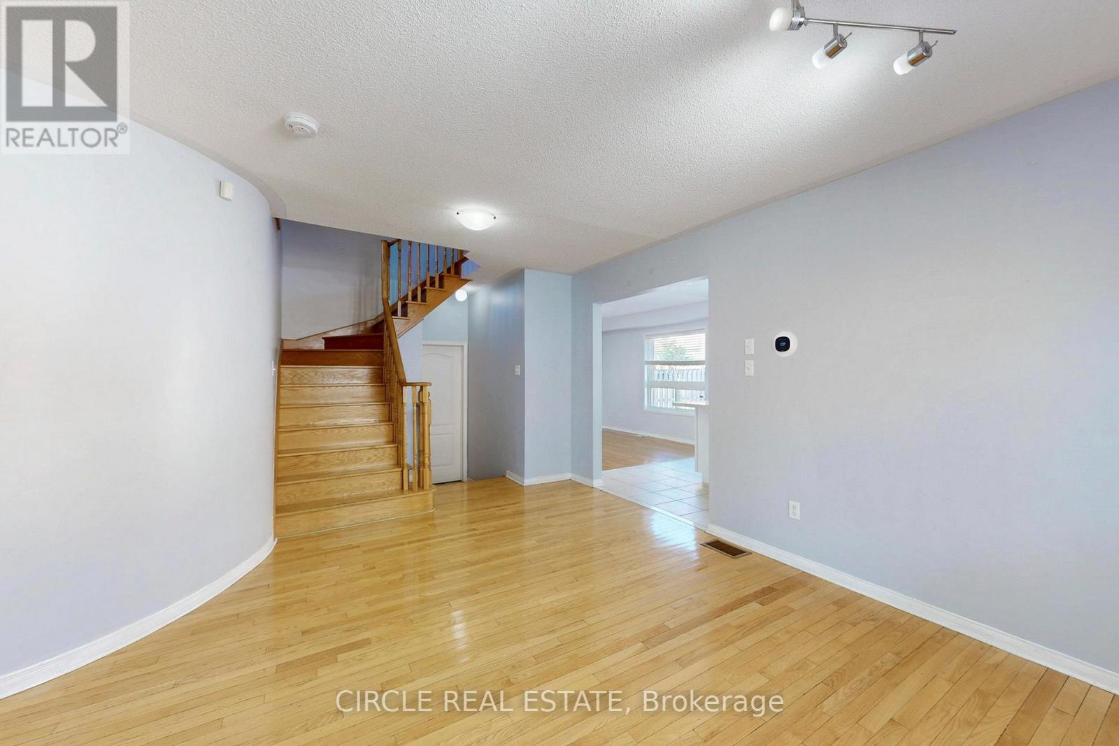 44 Conklin Drive, Brampton, Ontario  L7A 3P5 - Photo 9 - W12432639