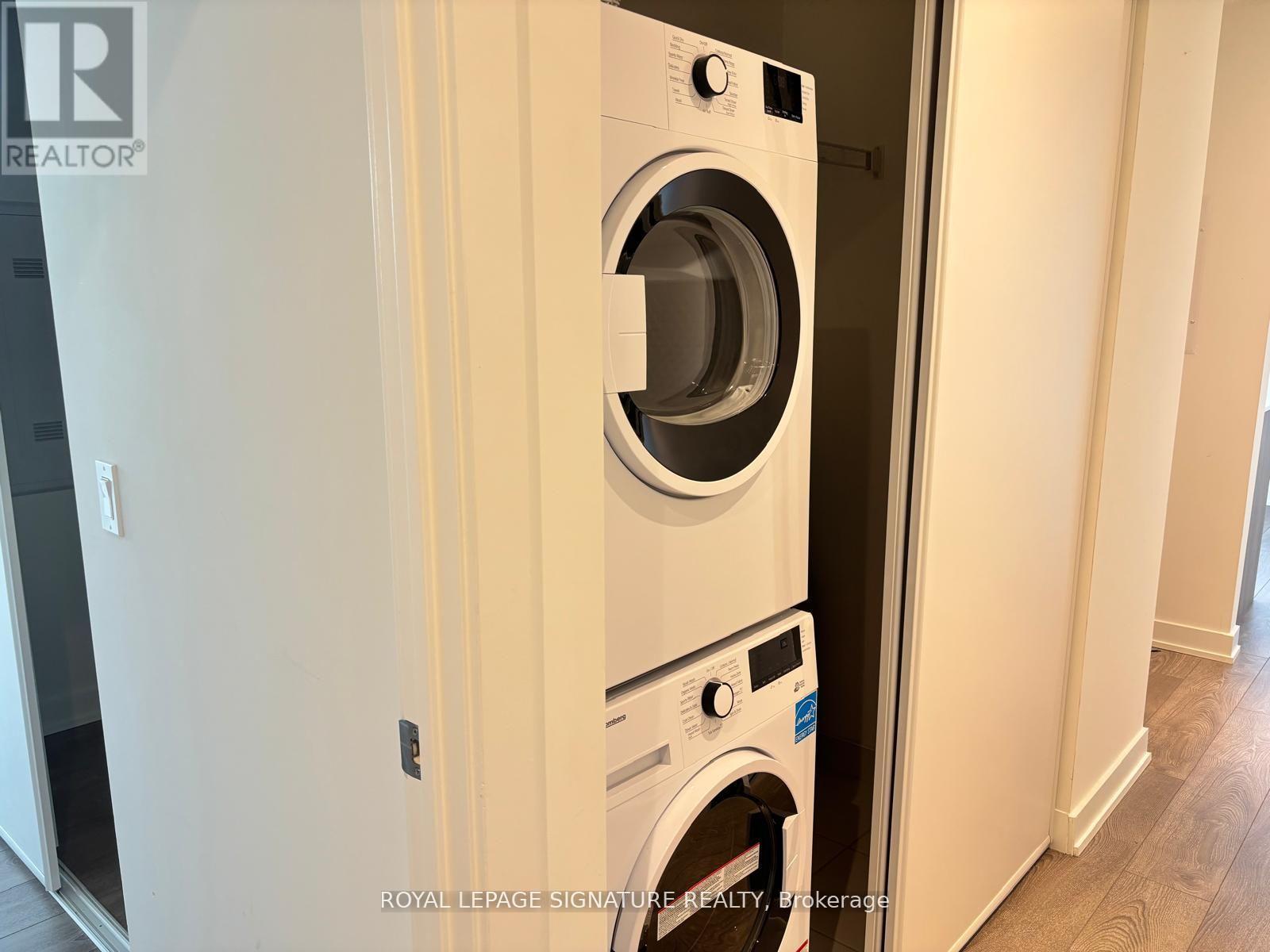 721 - 28 Ann Street, Mississauga, Ontario  L5G 0E1 - Photo 11 - W12504430