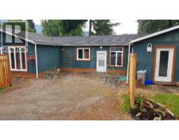 88 1ST  NW Avenue, nakusp, British Columbia