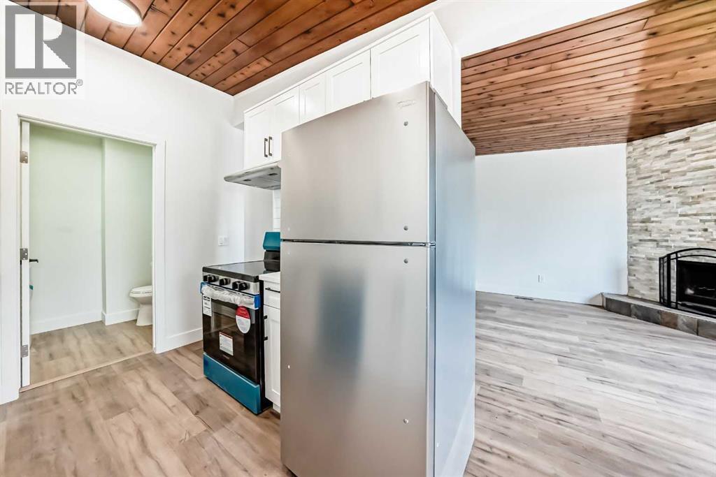 B, 1415 44 Street Se, Calgary, Alberta T2A 5E6 - Photo 3 - A2231447