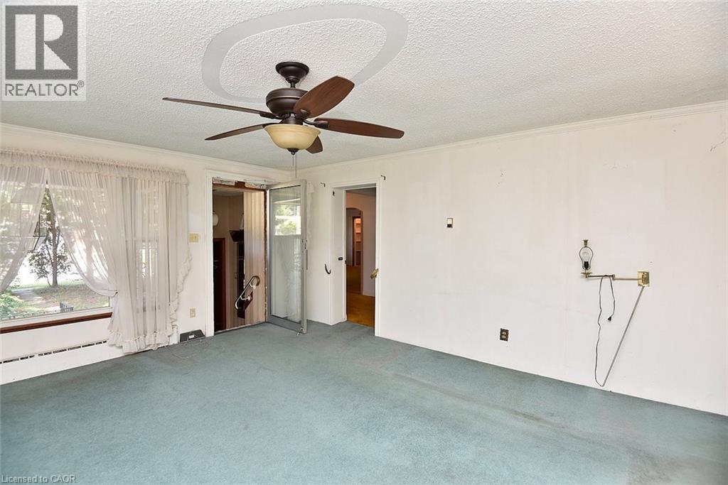 6692 Barker Street, Niagara Falls, Ontario  L2G 1Z2 - Photo 9 - 40756528